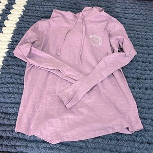 BNWT small light purple Vineyard Vines lightweight hoodie